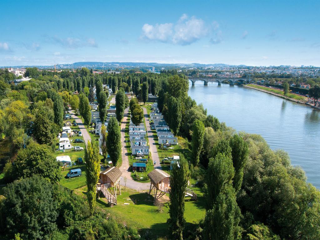 Отель Camping International De Мезон-Лафит Номер фото